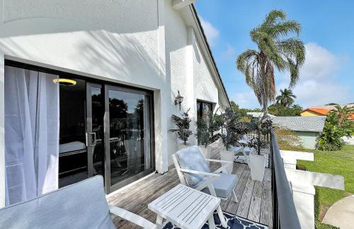 Lake Luxe Equine, Waterfront, Screened-in Pool, Hot Tub - Lake Views! Hosted By Relaxtay - Foto 33