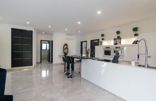 Villa Olivia - NEW! - Photo 25