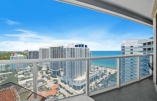 23rd Floor W 2BR with Den, Ocean Views, Sleeps 8 - Foto 21