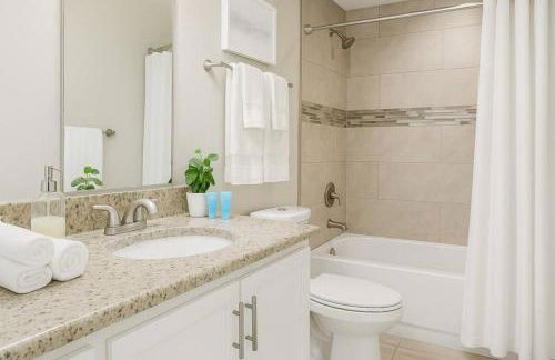 Prime Location 1BR Home near TheHeights with BBQ & Gym - Foto 9