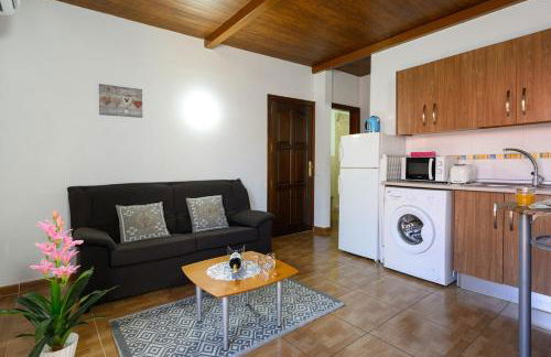 Coquete Apartment,Near Airport,Balcony,Cozy - Photo 4