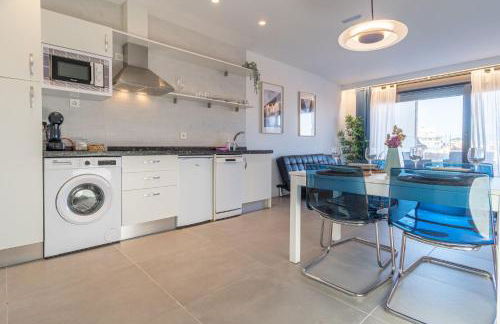 Edificio Santiago by Plaza Mayor Apartamentos - Photo 23