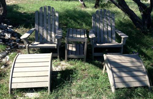 Pet-Friendly Cabin Rental for Two in Pipe Creek, Texas - Foto 4