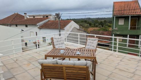 Starlight Villa with Rooftop Terrace near Coja - Foto 5