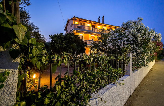 Yria ntn Studios - Photo 20