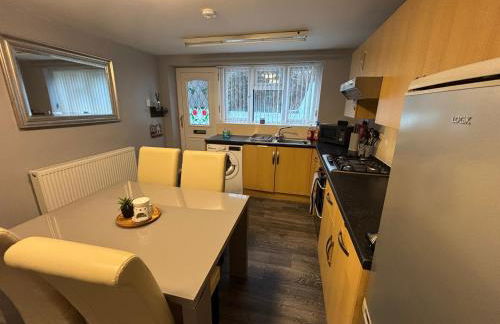 Jolly Jupiter at The Moon - Photo 18