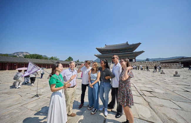 Tour pelo bairro Jongno e Namsangol Hanok + Teleférico Namsan - Foto 2