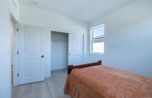 Modern Charming 4BR Home, Family Friendly, Office Space, Fast WiFi, Free Parking - Foto 37