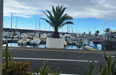 Maré Alta - Scenic Seaside Stay with outdoor deck - Photo 19