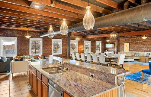 Swepson Guesthouse KING Sleep42 15BR 10BA 22Beds - Foto 40