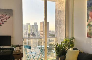 Elevated Elegance Luxe View Pool Free Parking - Foto 24