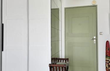 LA PROVENCE - '' TRAVELLER AWARD 2026 '' - Charming modern family apartment, pool & private parking near Avignon, fully renovated with interior-architect design - Foto 24