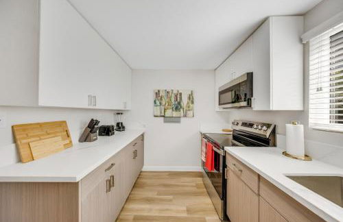 Oneluxstay 3BR Home Near the Beach - Foto 3