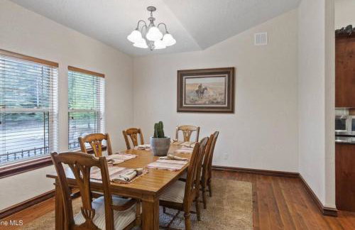 Beautiful Priest Lake Home on the Golf Course - Foto 10