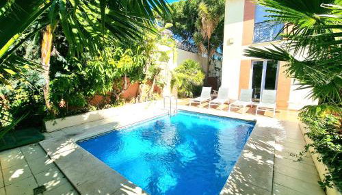 Stunning Home with Outdoor Swimmingpool, 4 Bedrooms and Wifi - Foto 4, Garden
