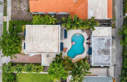 Sunny 4BR Getaway Pool & Private Guest Suite - Foto 51