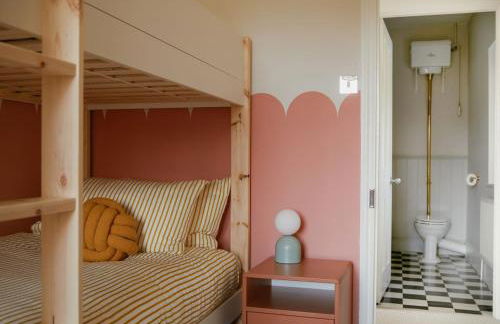 Trinity Farmhouse - Stunning House & Gardens! - Foto 38