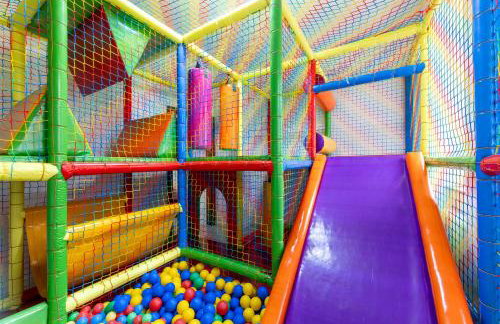 Apartamenty Bałtyckie - Grand Baltic - WIFI, Klimatyzacja, Sala Zabaw, Taras wypoczynkowy, centrum Ustki - Foto 8