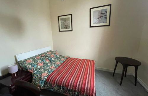 Georgian Style Apartment - Photo 7