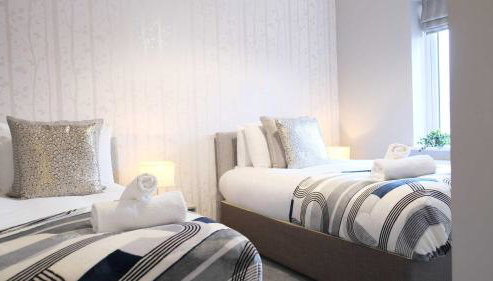 Spacious 4 Bedroom Home with Garden in Bedford - Foto 4