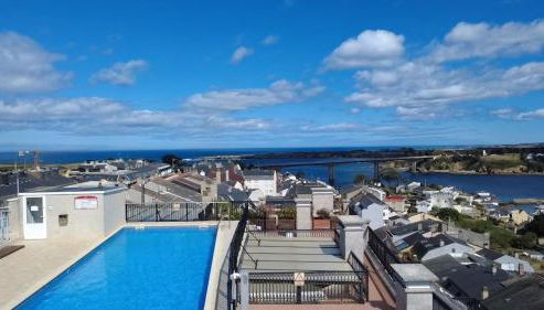 MODERNO PISO CON LA MEJOR TERRAZA DE RIBADEO Y VISTAS MARAVILLOSAS - Foto 3