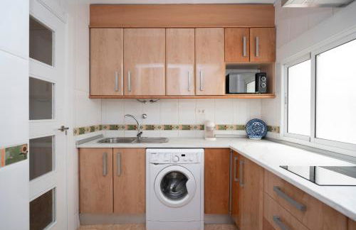 Ronda Suites junto estación tren y hospitales - Foto 32