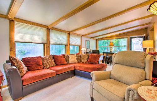 Elegant Home with Deck, 5 Blocks to Mayo Clinic - Foto 2