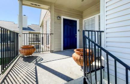 Pool View Escape - Near Shops & Dining - Foto 26