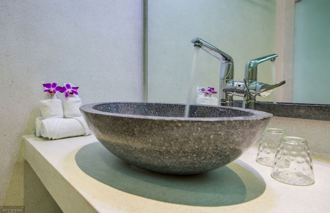 15 Bedroom Luxury Triple Sea View Villas - Photo 65