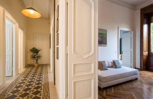 Flat Three - Photo 17