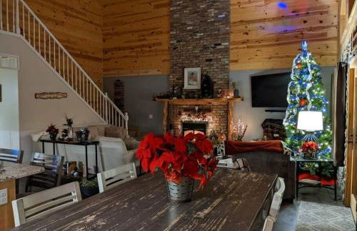 Cozy Home, Hot Tub, Dock, Kayaks, Swimming & More! - Photo 28