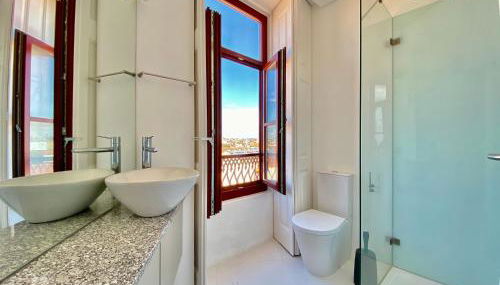 Porto.Leça - Studios and Apts (Apt H) - Photo 3, Shower