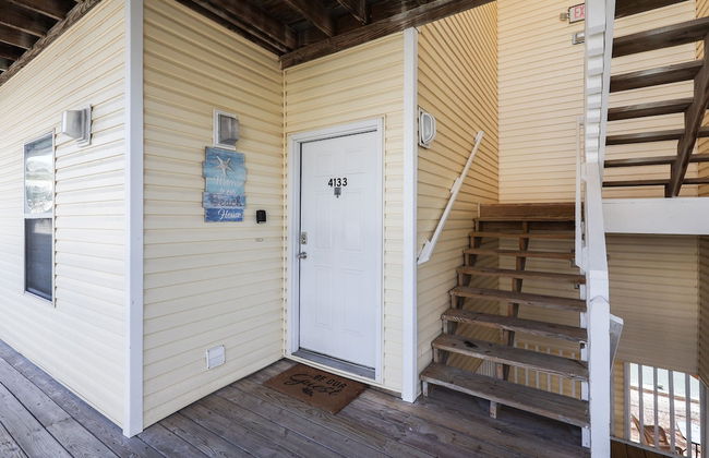 SPC 4133 Beautiful Tennis Court 2 bedroom with free beach set up for 2 by RedAwning - Foto 40