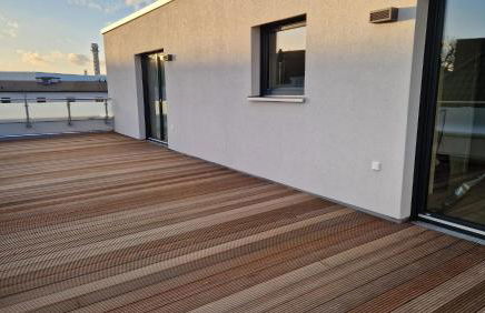Modern Living Apartment with Sunset Terrace - Lift - Smart TV - XXL Terrasse - Foto 21