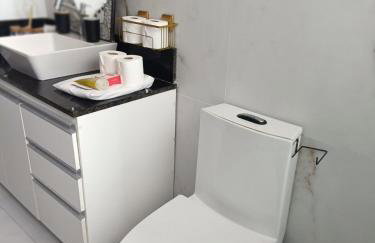 Barra - Frente Shop Barra - 95 m2, 2 quartos, 4 camas, sala, toalete, cozinha e varanda - Foto 10