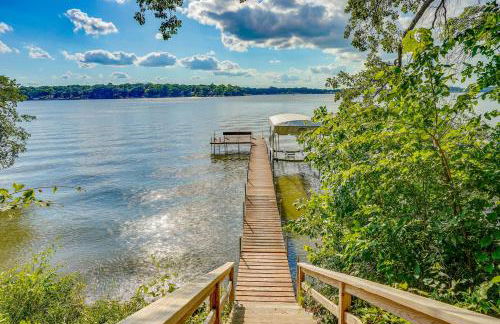 Waterfront Spirit Lake Vacation Rental with Dock! - Foto 30