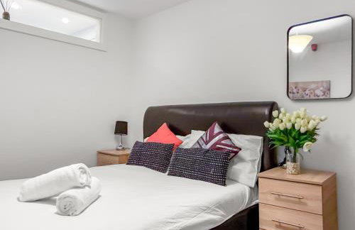 Flat 2 - Luxury Bolton City Centre Apartments - Photo 27