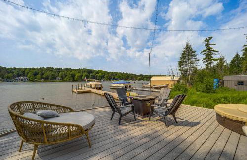 Clam Lake Vacation Rental with Deck and Shared Dock! - Foto 2
