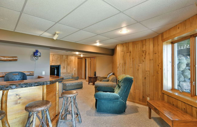 Cheif Lake Lodge - Photo 2