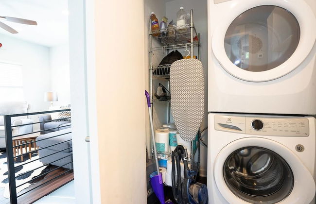 The Beautiful Berkley Homestead Walk to Tennyson - Photo 32