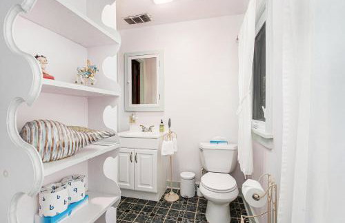 Lake Michigan Retreat- Upper Duplex - Photo 26