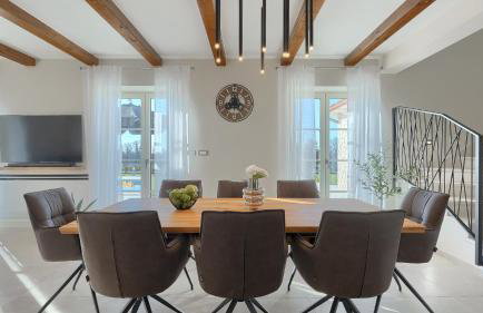 Beautiful villa Jurasi with outdoor pool in Tinjan - Foto 8