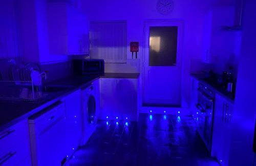 Heaton Park Road Professional Lets - Foto 13