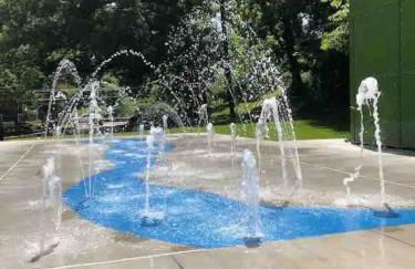 Entire 4 bedroom familyfriendly basement apartment, MetroWalk - Foto 75