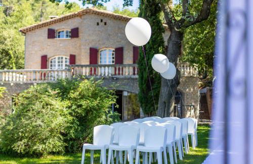 "Les Hauts du Marquet" - Meublé de tourisme 5 Etoiles - Gîte de groupe 15 Personnes en Cévennes - Piscine à débordement - Balnéo - Sauna - Nature - Foto 48
