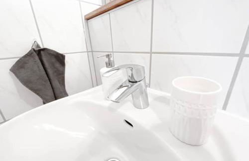 Schöne Ferienwohnung mit Blick über Stadtwald - Foto 20