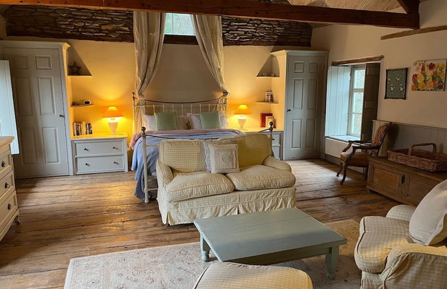 15th Century 6-bed Farmhouse, Sleeps 11, Pets Ok - Photo 7