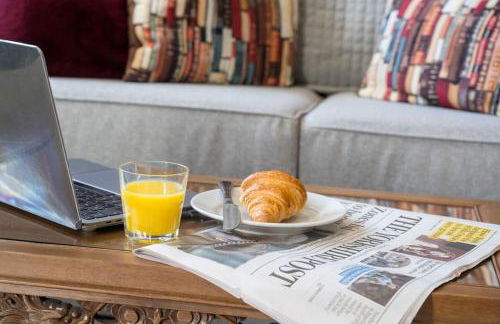 The Lettered Board Apartments - Foto 40