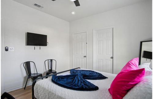 Peaceful Stays with Easy Access to Downtown - Foto 20