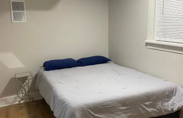 Lincoln Park Apartment with Backyard! - Foto 8